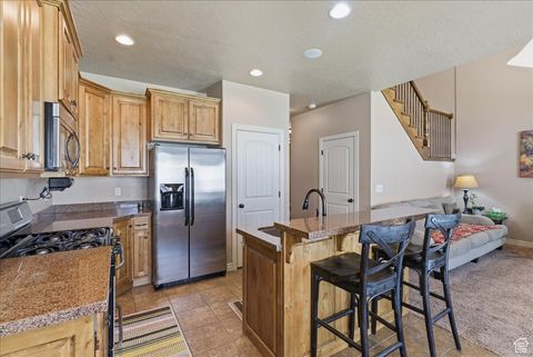 Tiny photo for 10459 S SAGE WOOD WAY, South Jordan, UT 84009 (MLS # 2117893)