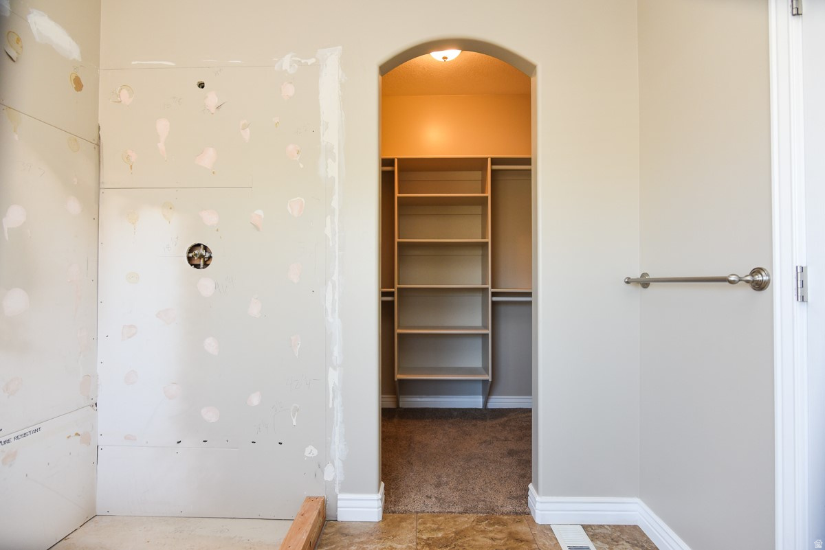 BLAKE MOUNTAIN VIEW EST - Residential