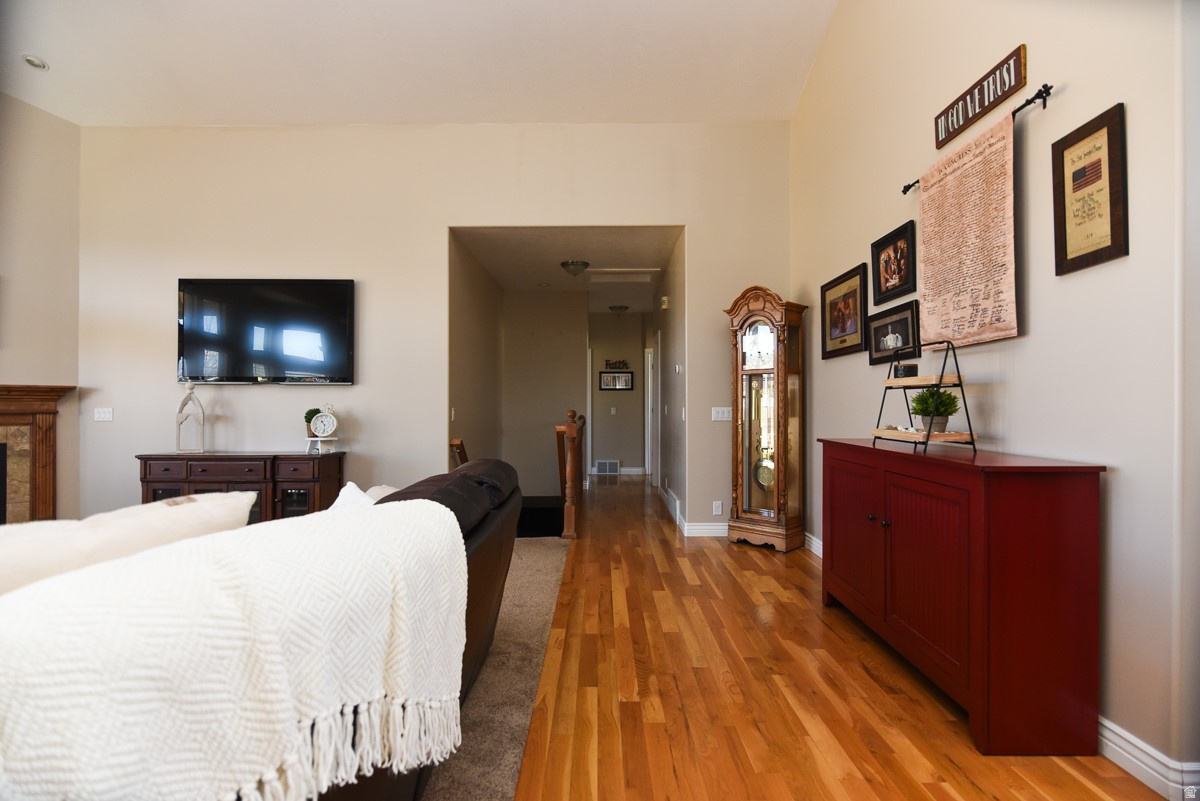 BLAKE MOUNTAIN VIEW EST - Residential