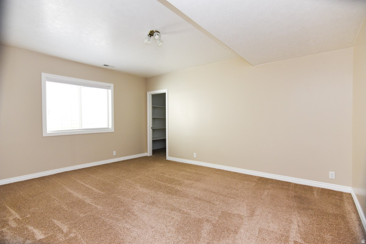 BLAKE MOUNTAIN VIEW EST - Residential