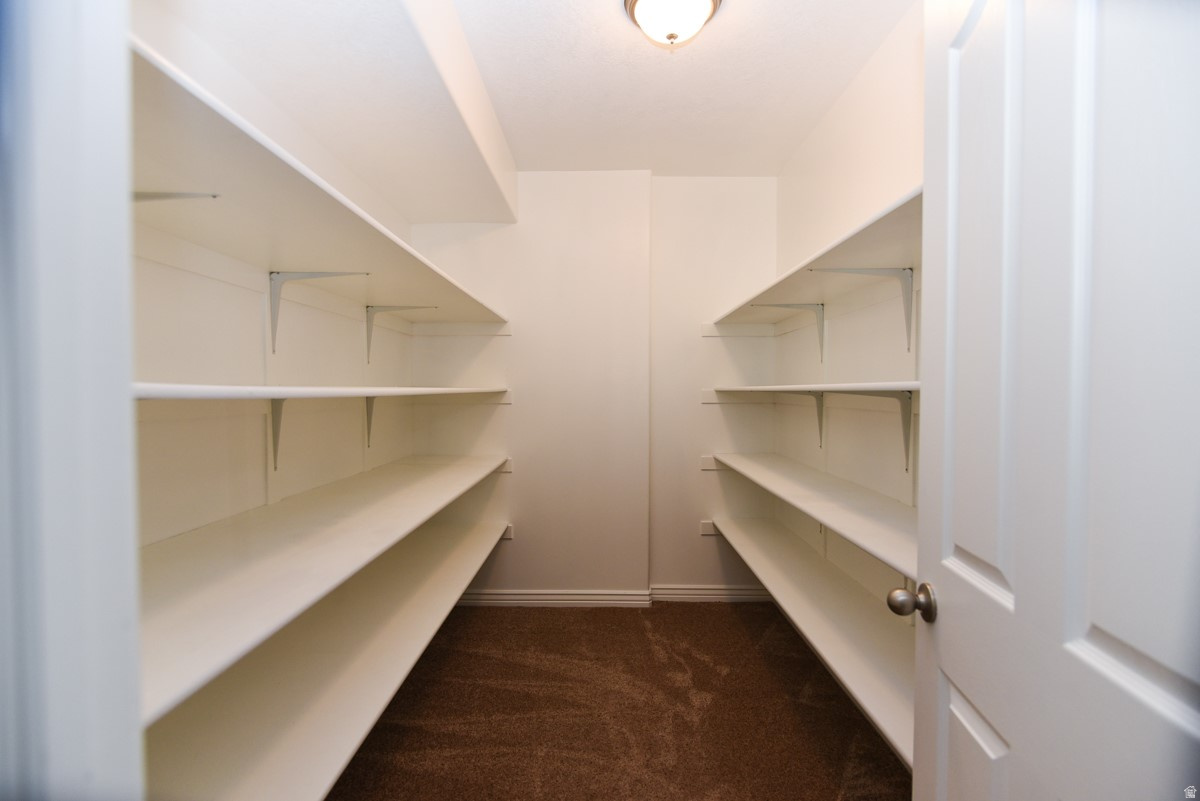 BLAKE MOUNTAIN VIEW EST - Residential