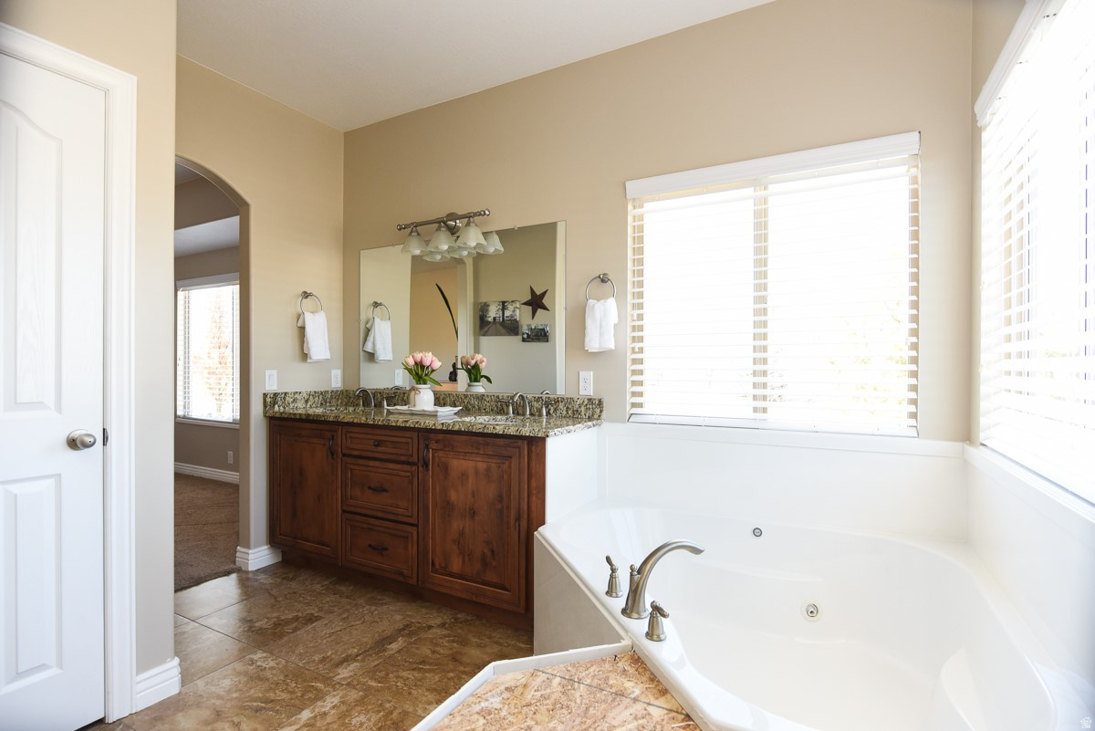 BLAKE MOUNTAIN VIEW EST - Residential