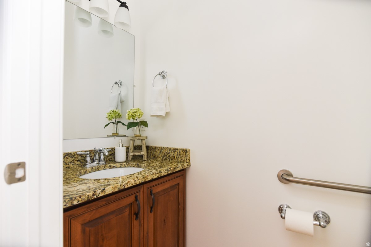 BLAKE MOUNTAIN VIEW EST - Residential