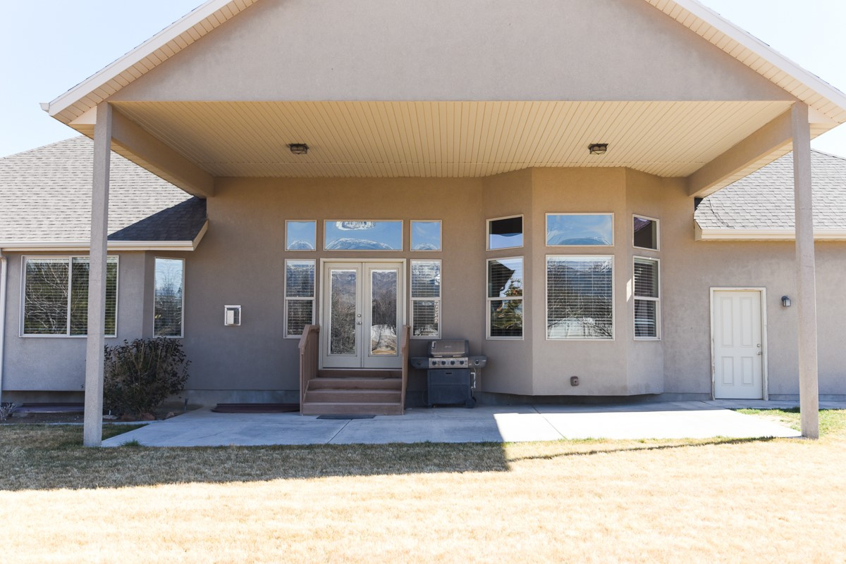 BLAKE MOUNTAIN VIEW EST - Residential