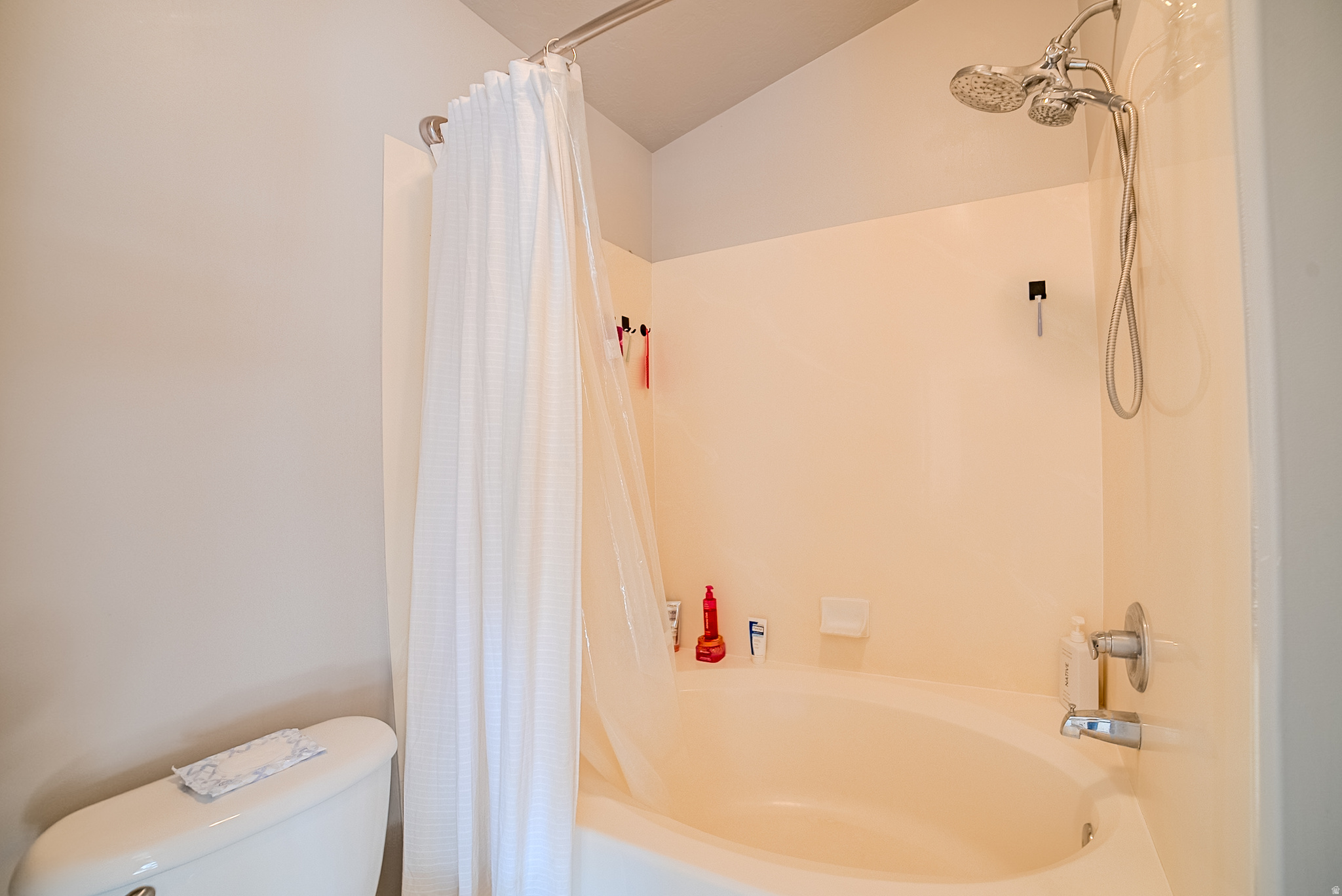 STONEGATE TOWNHOMES - Residential