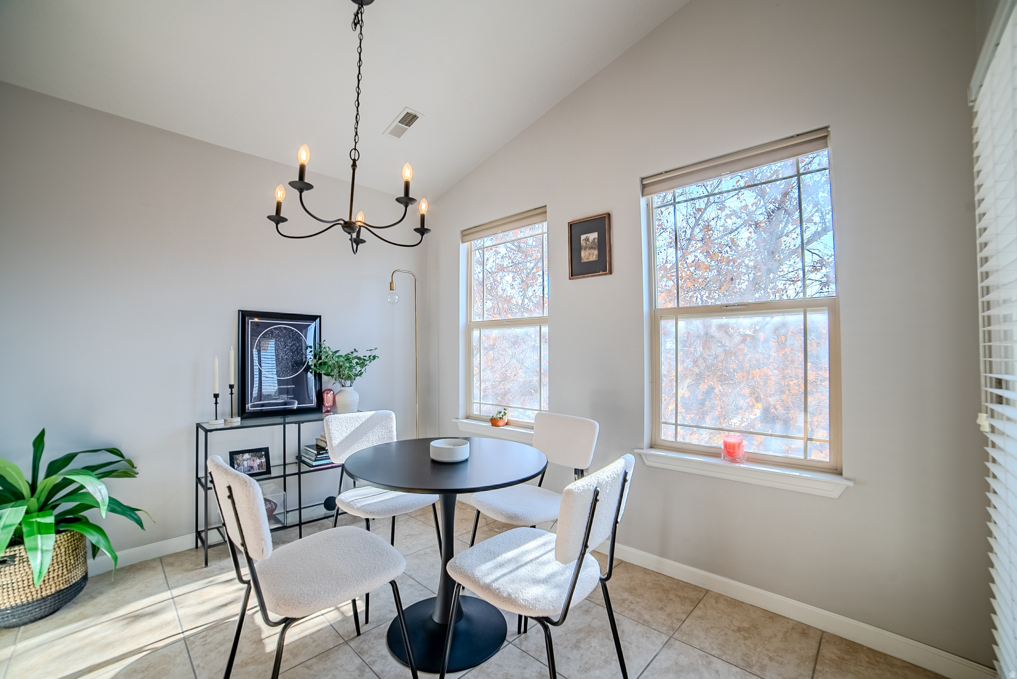 STONEGATE TOWNHOMES - Residential