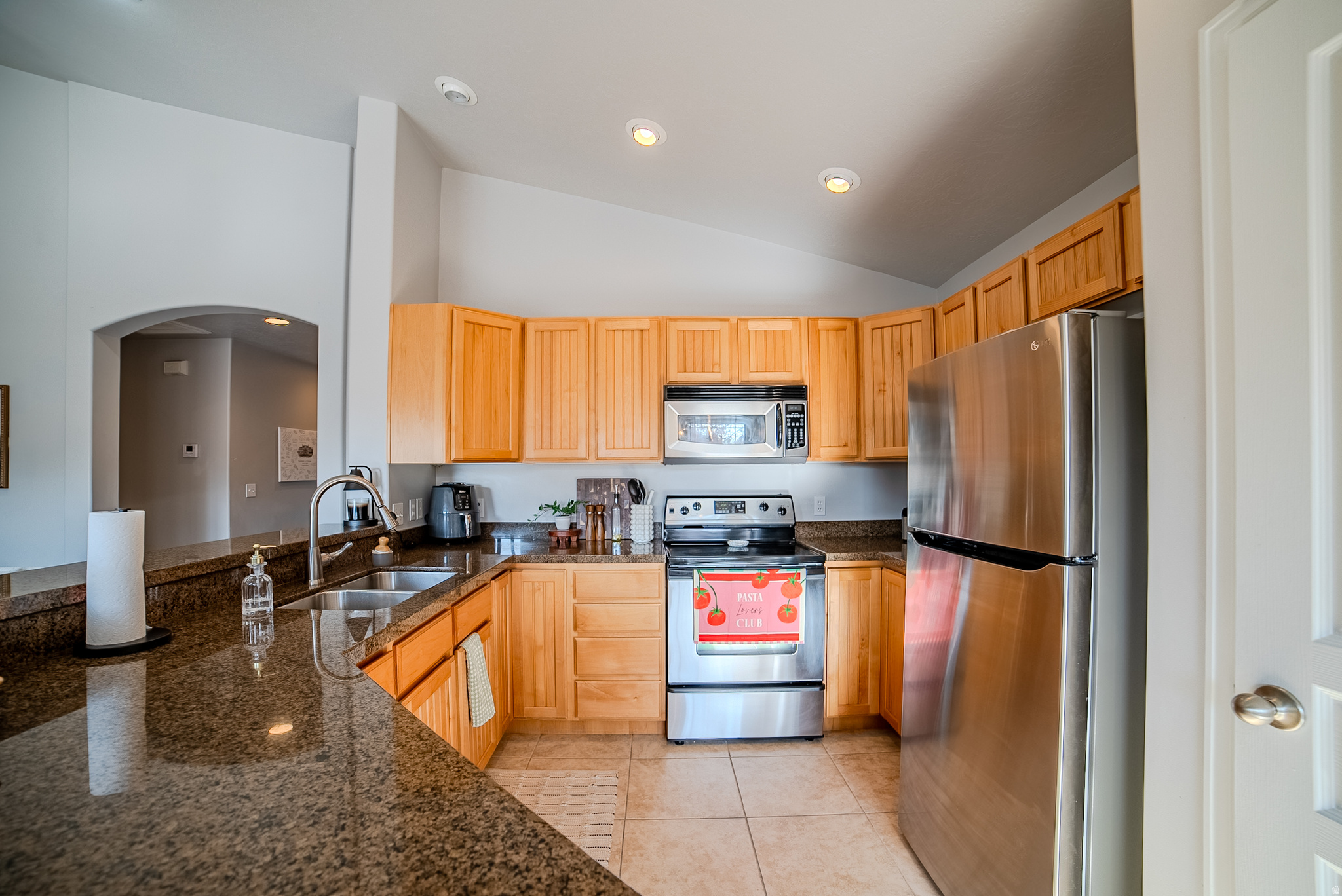 STONEGATE TOWNHOMES - Residential