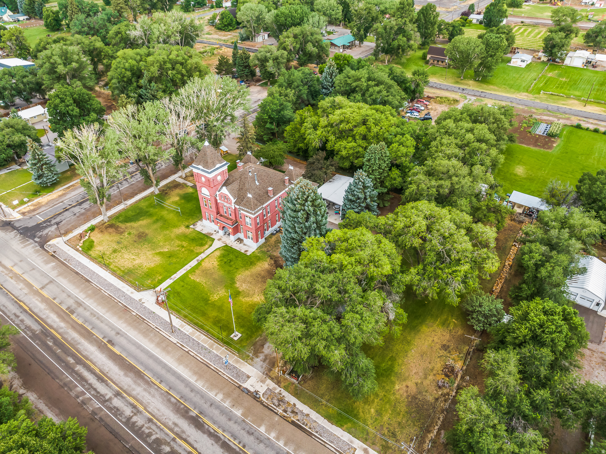 JUNCTION CITY - Residential