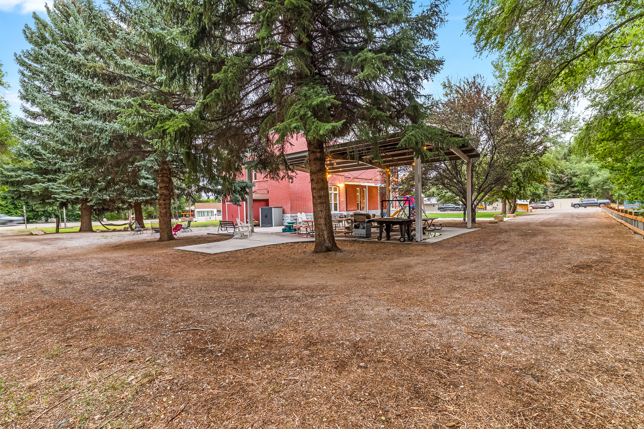 JUNCTION CITY - Residential