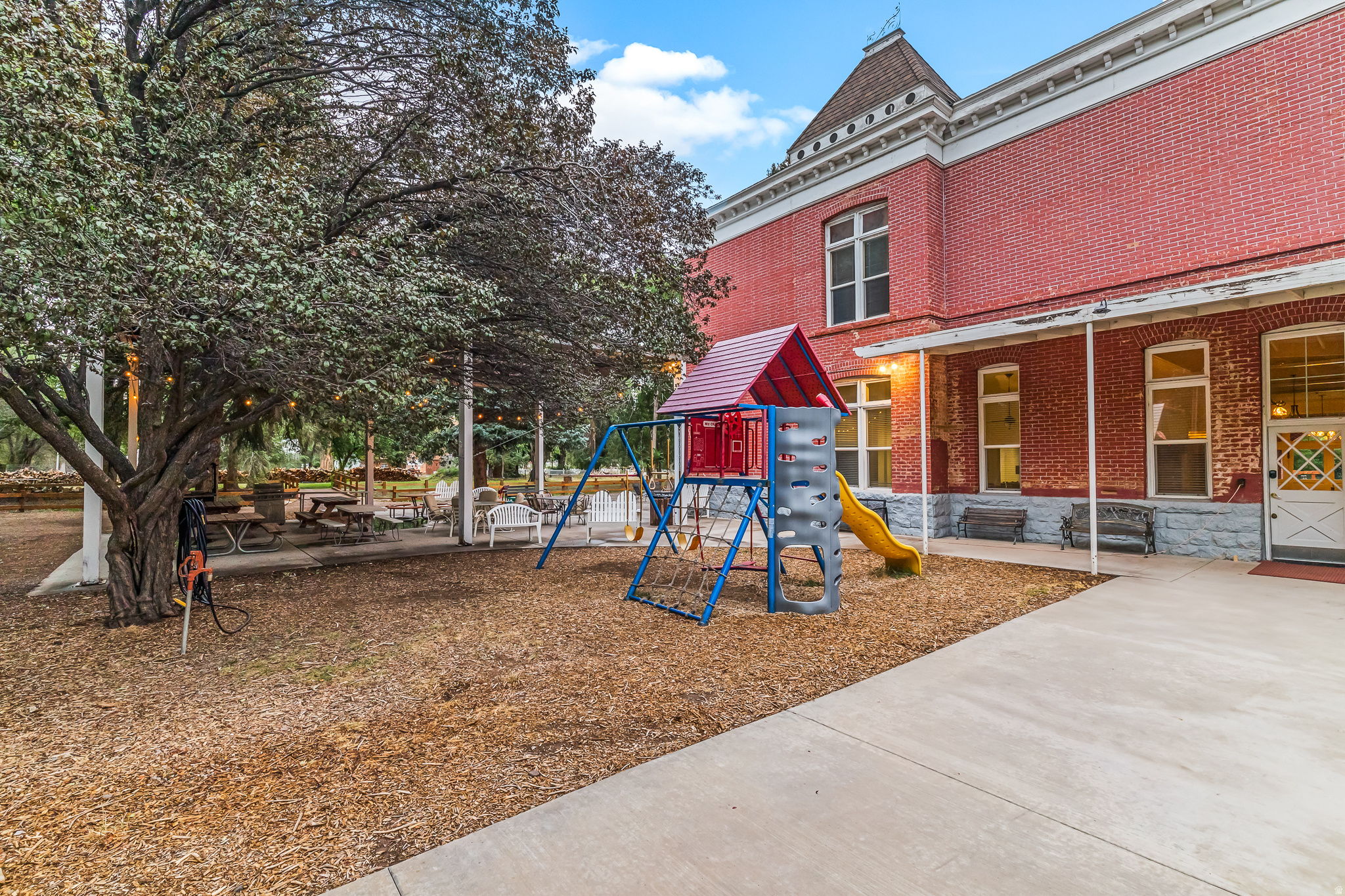 JUNCTION CITY - Residential