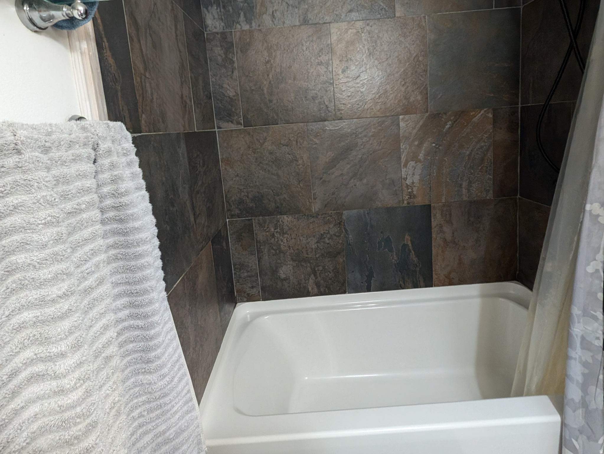 HILL CREEK - Residential