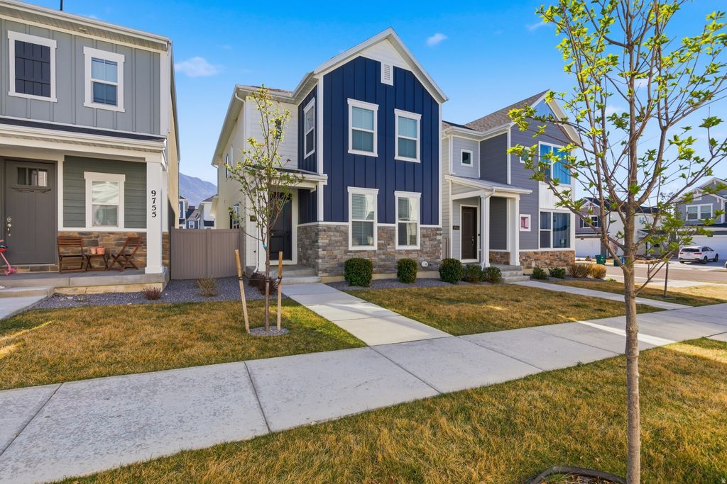 Photo of 9747 N ASHGROVE LN, Highland, UT 84003 (MLS # 2145624)