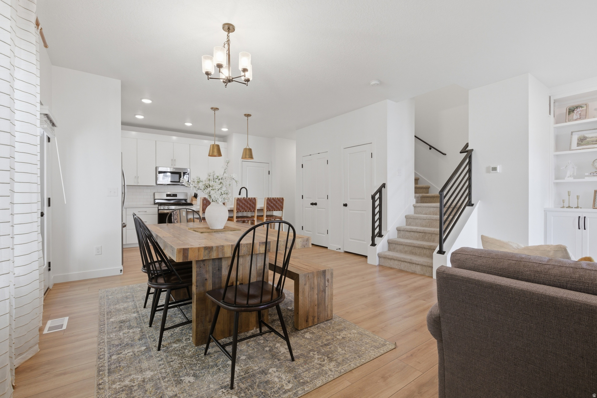 RIDGEVIEW - Residential