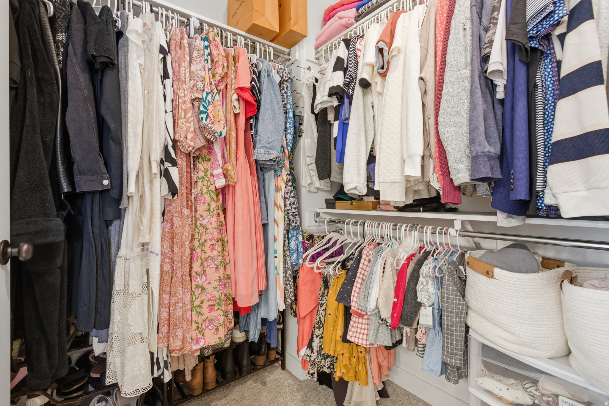 RIDGEVIEW - Residential