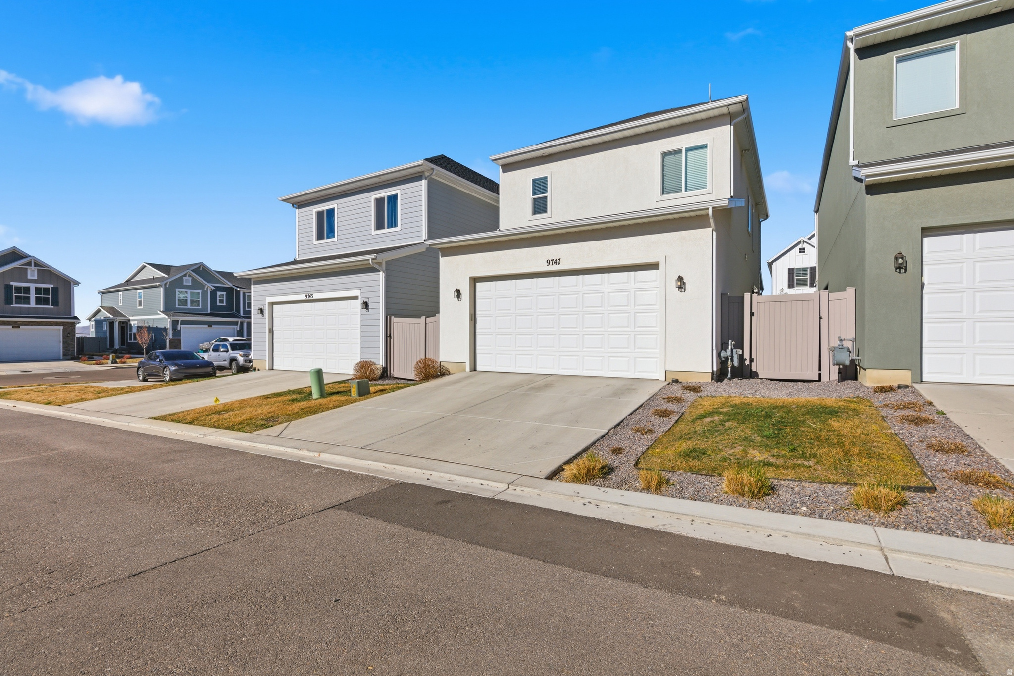 RIDGEVIEW - Residential