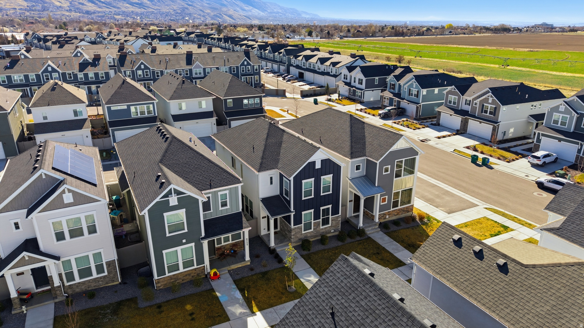 RIDGEVIEW - Residential