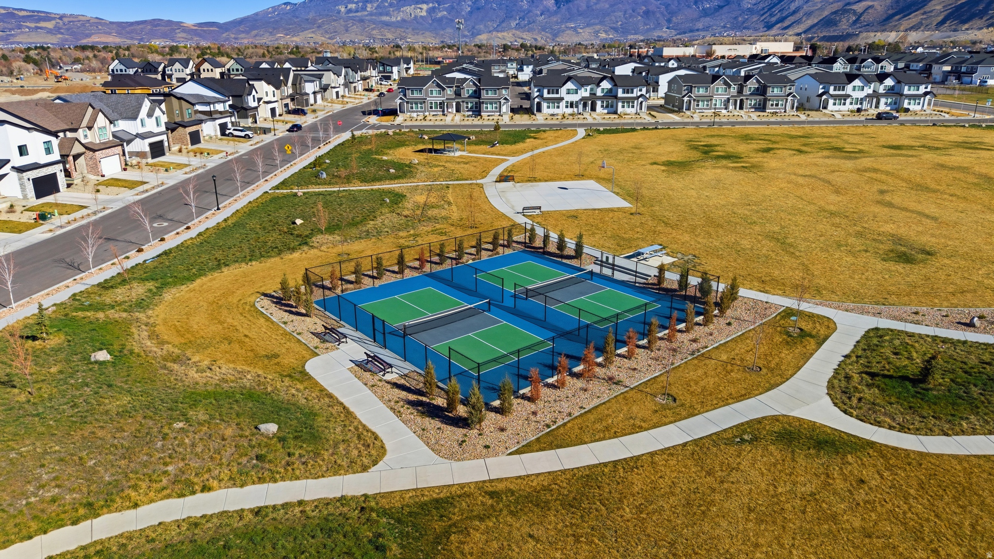 RIDGEVIEW - Residential