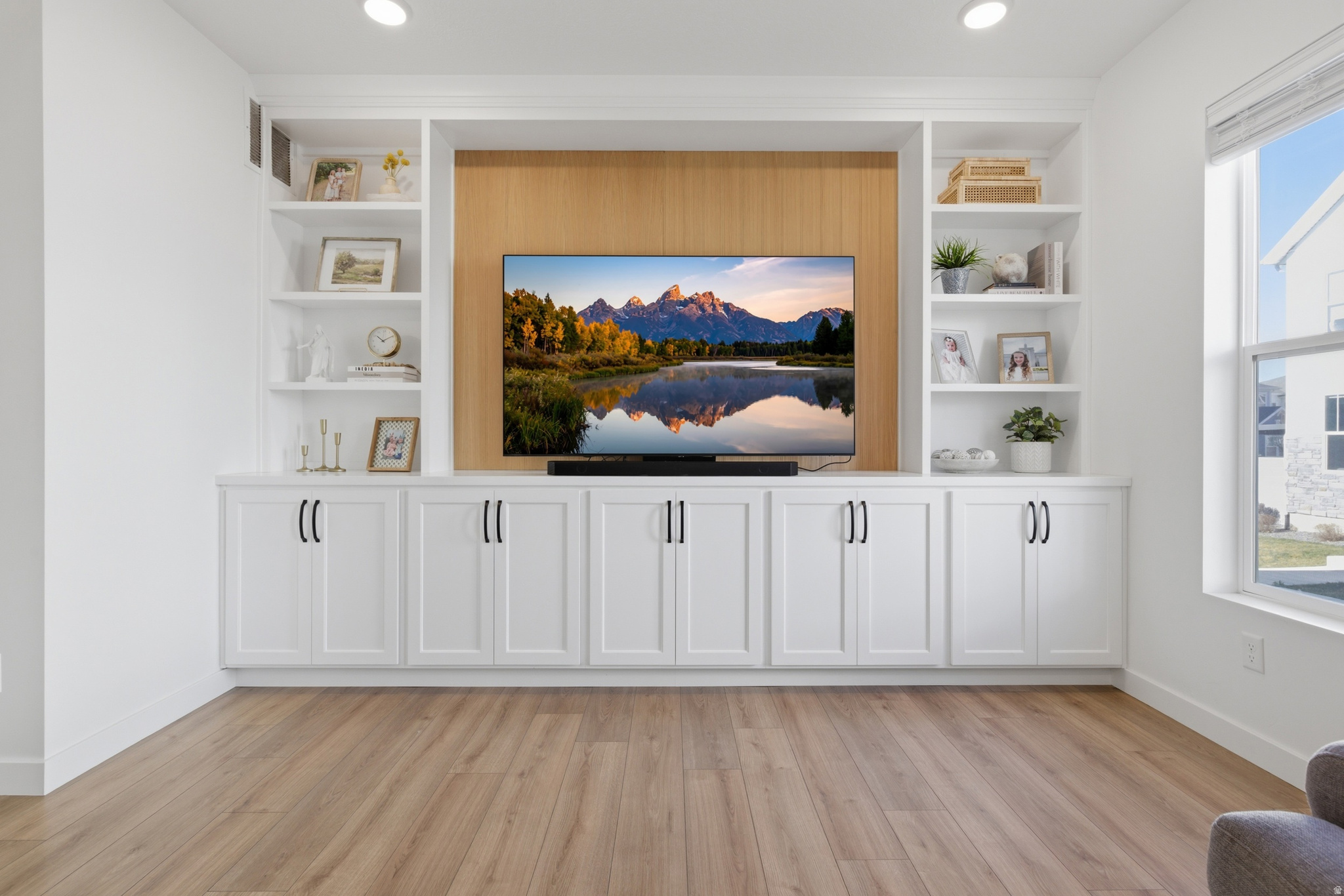 RIDGEVIEW - Residential