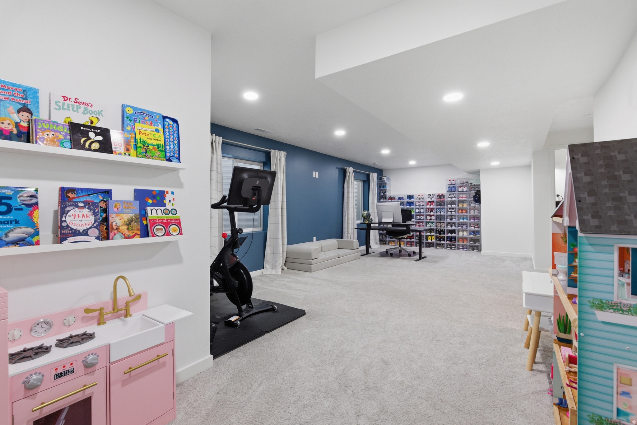 RIDGEVIEW - Residential