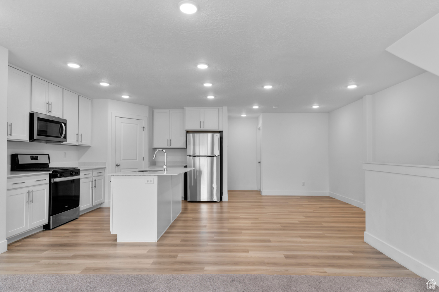 3060 N Bend Ln, Layton, Utah image 5