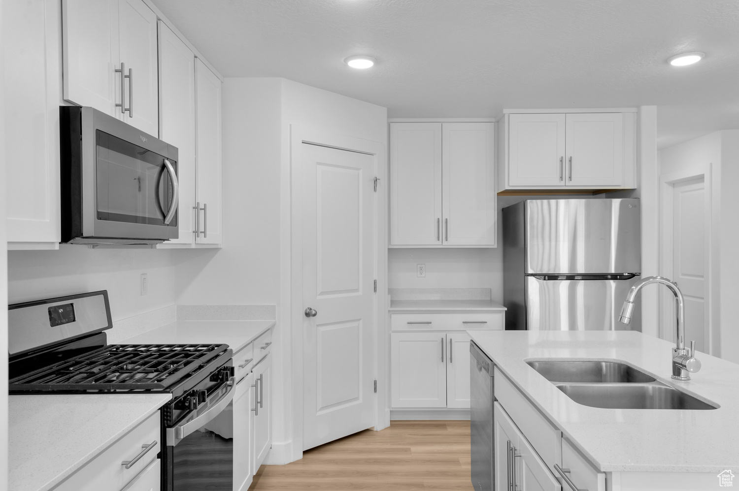 3060 N Bend Ln, Layton, Utah image 4
