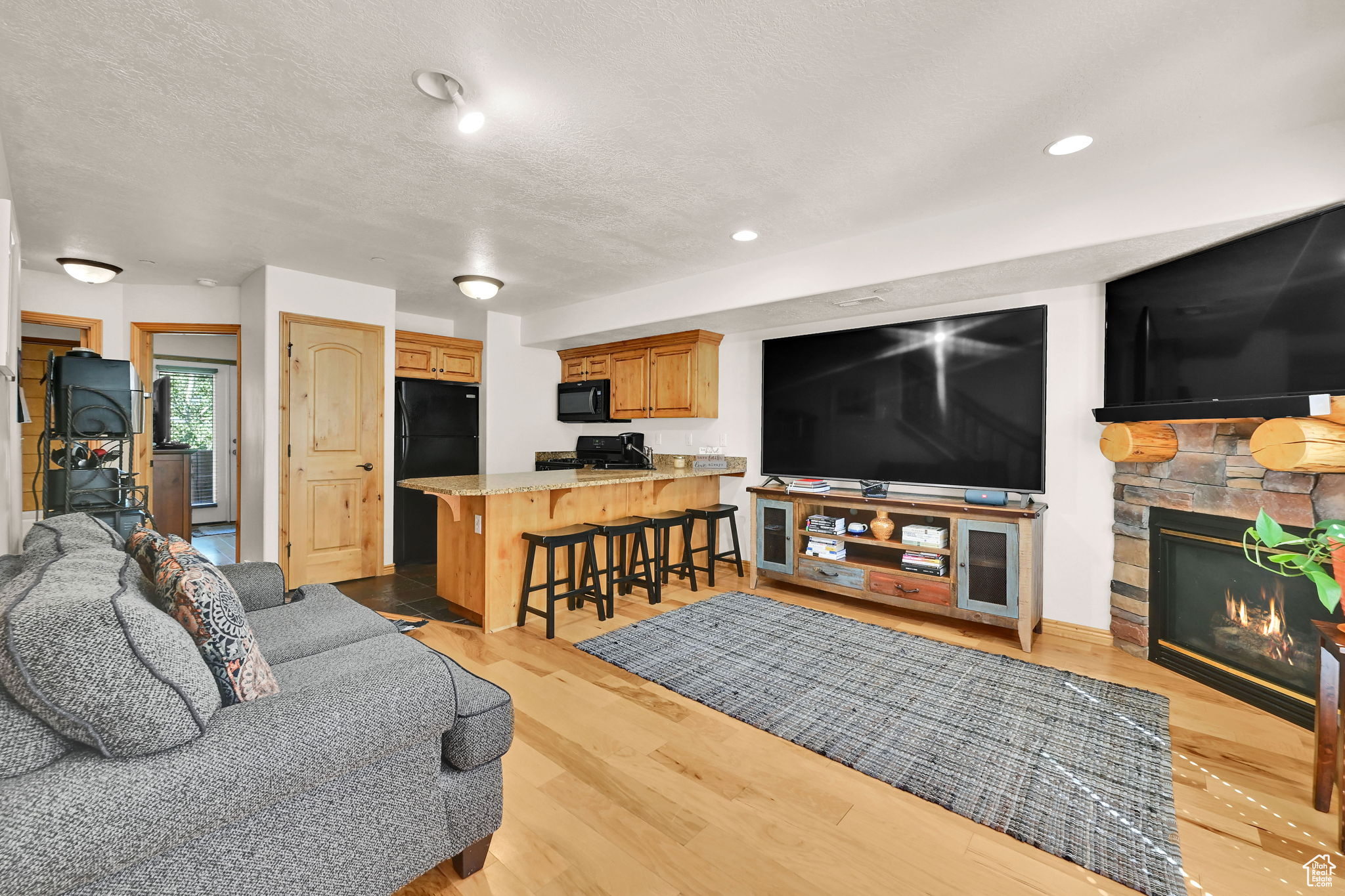 MOOSE HOLLOW - Residential