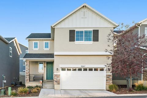 Photo of 3067 S RED PINE DR, Saratoga Springs, UT 84045 (MLS # 2121666)