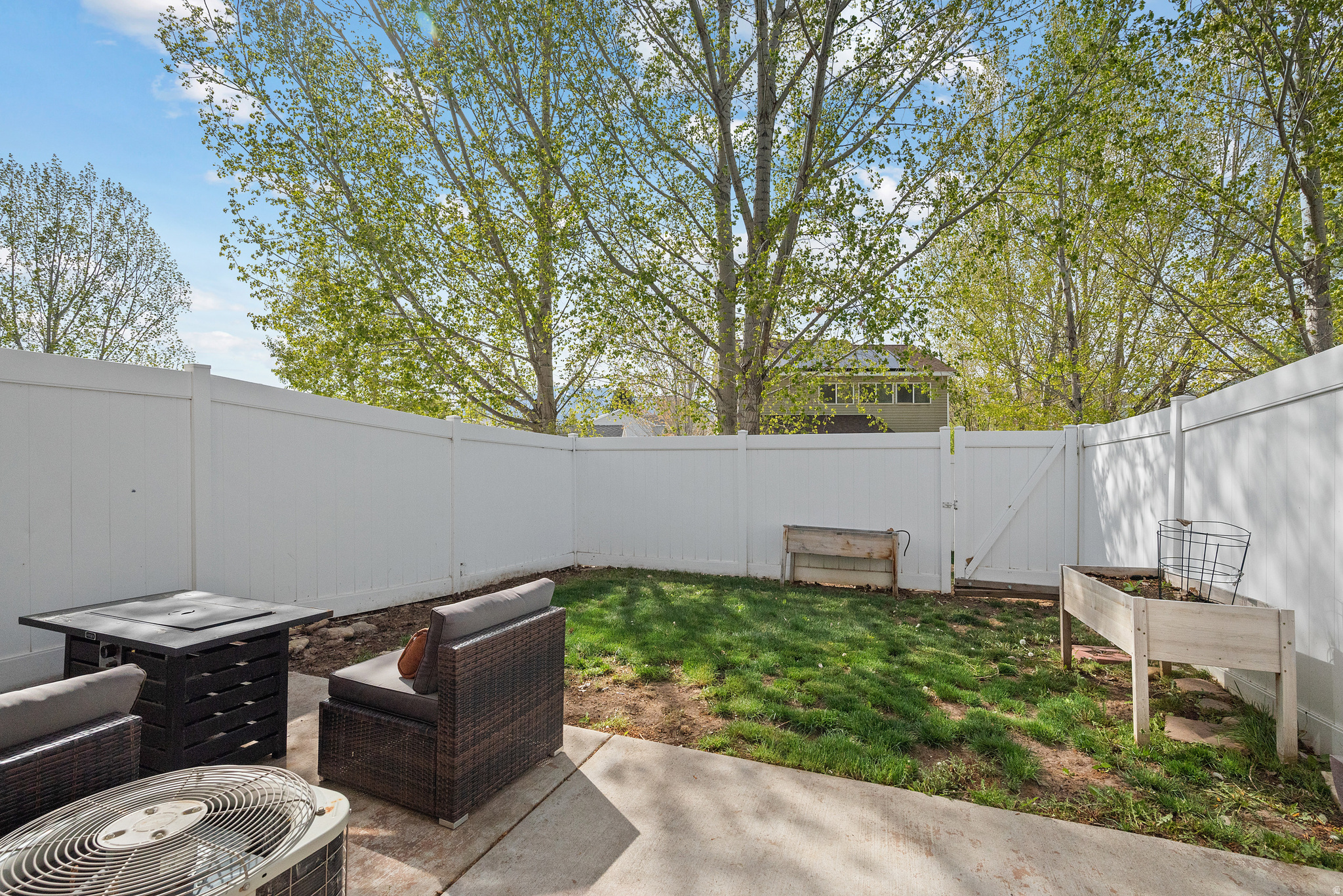 GREENFIELD TOWNHOME - Residential