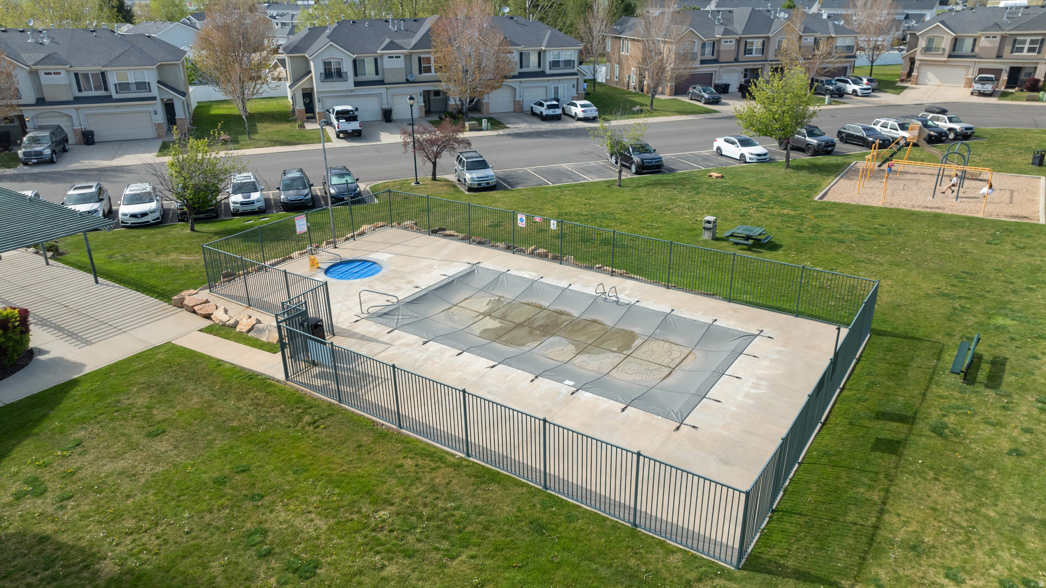 GREENFIELD TOWNHOME - Residential