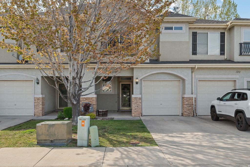 Photo of 211 GREENFIELD CIR #119, Heber City, UT 84032 (MLS # 2155133)
