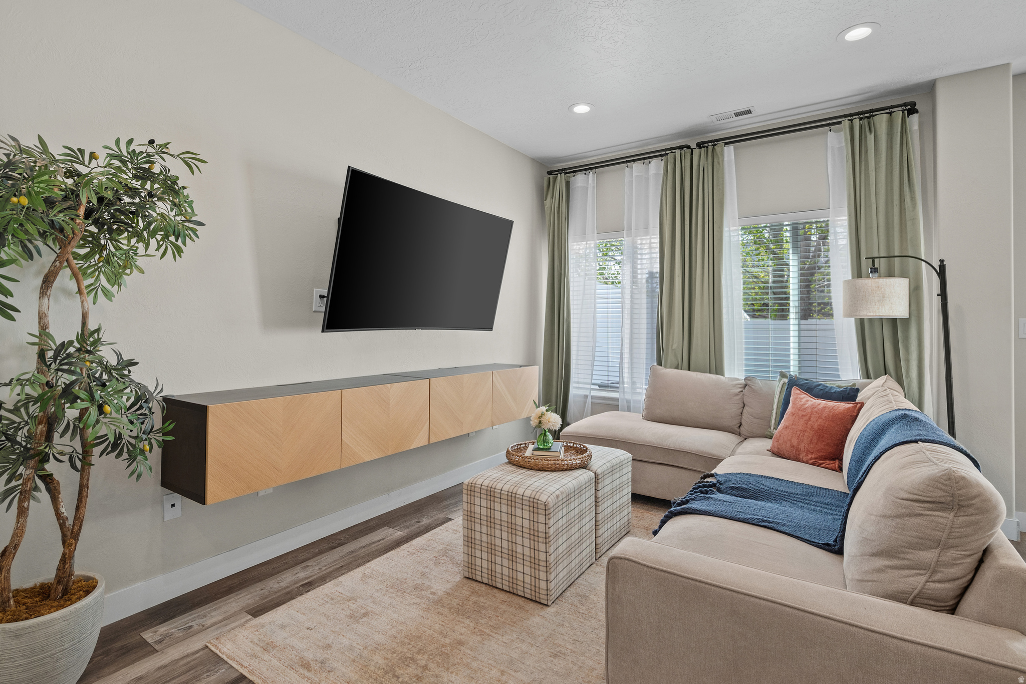 GREENFIELD TOWNHOME - Residential