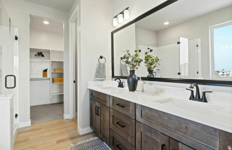 MARDAM RANCH - Residential