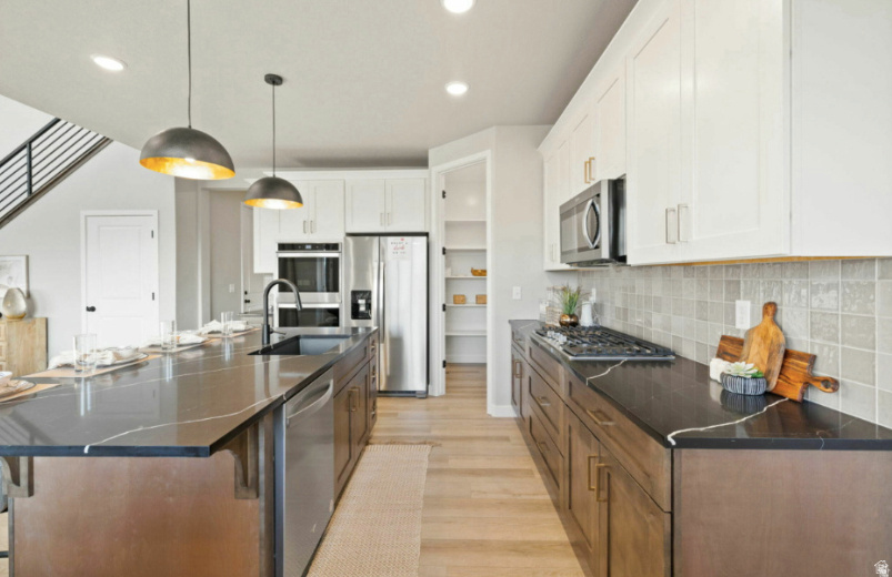 MARDAM RANCH - Residential