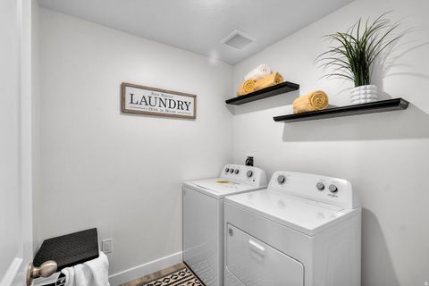 Tiny photo for 1538 S STAIRCASE WAY #4104, Washington, UT 84780 (MLS # 2121456)