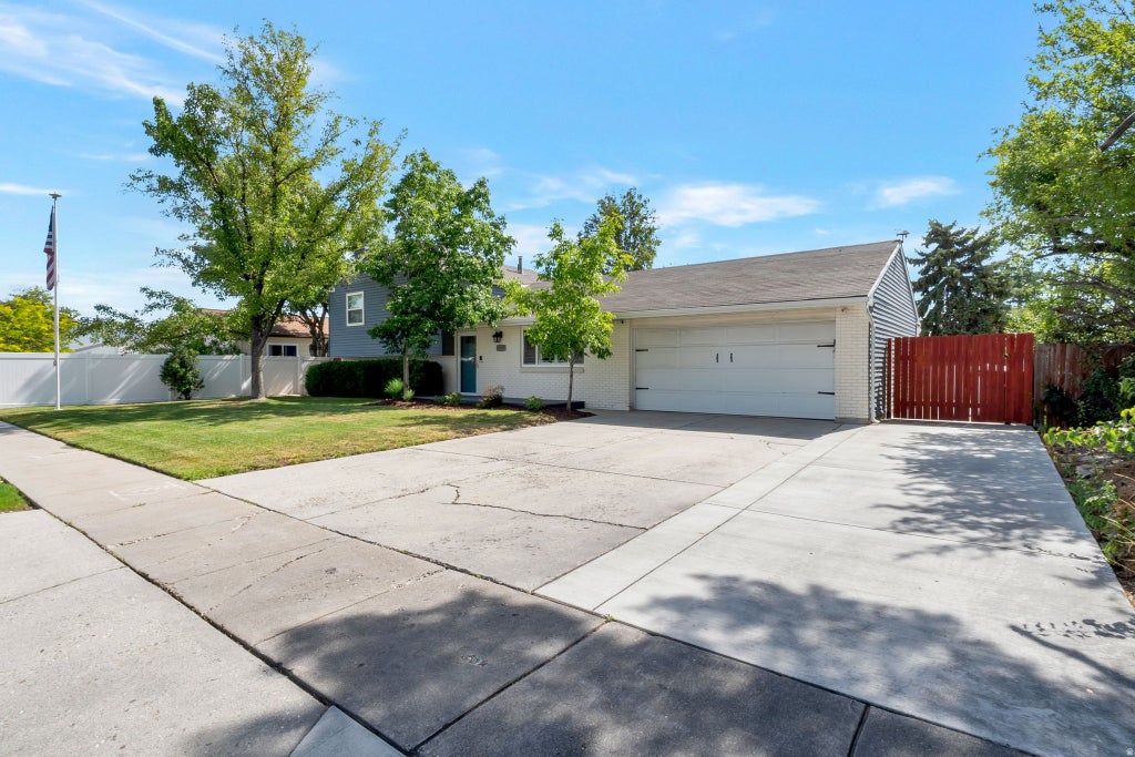 Photo of 10153 S 4000 W, South Jordan, UT 84009 (MLS # 2170048)