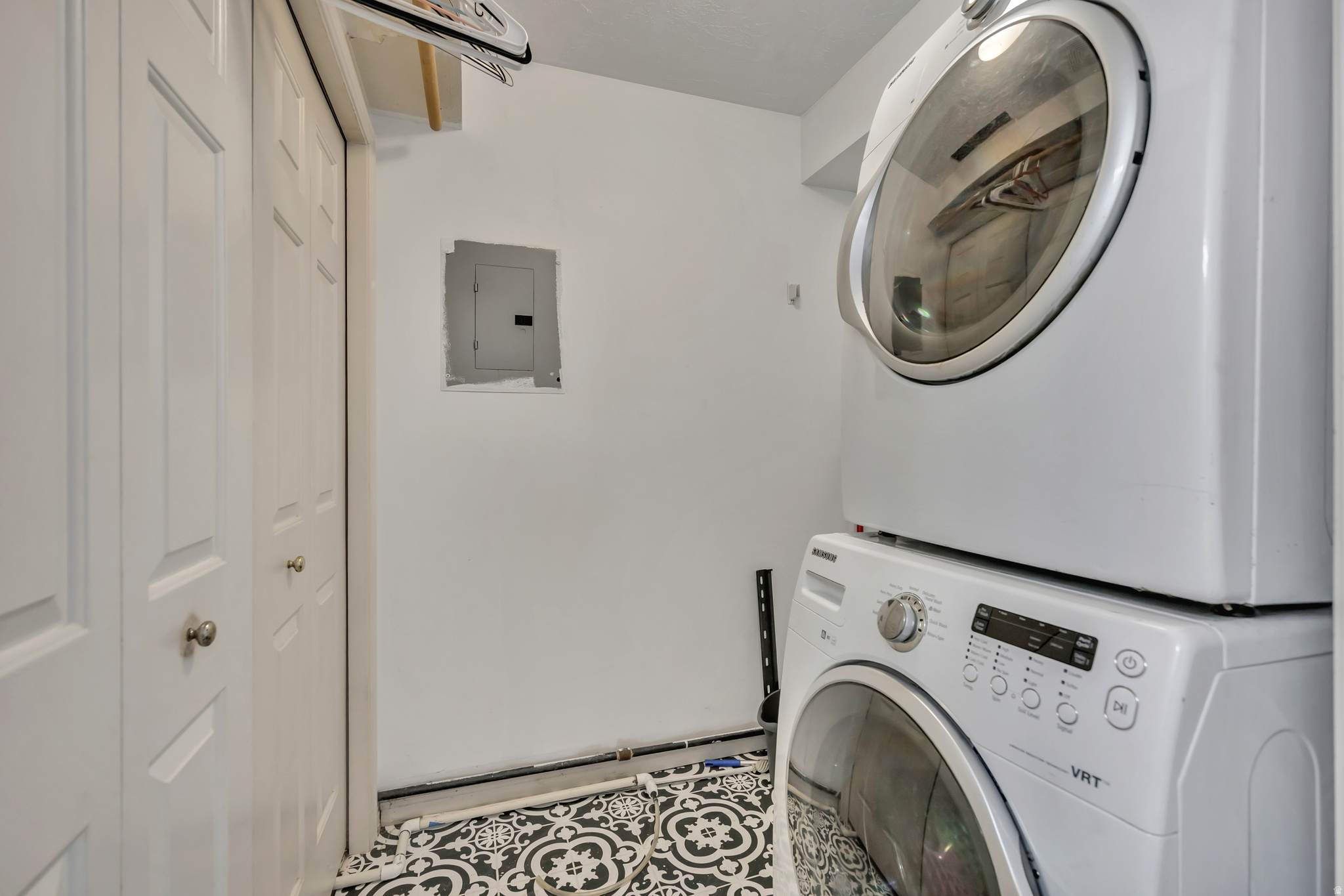 STONE CREEK - Residential