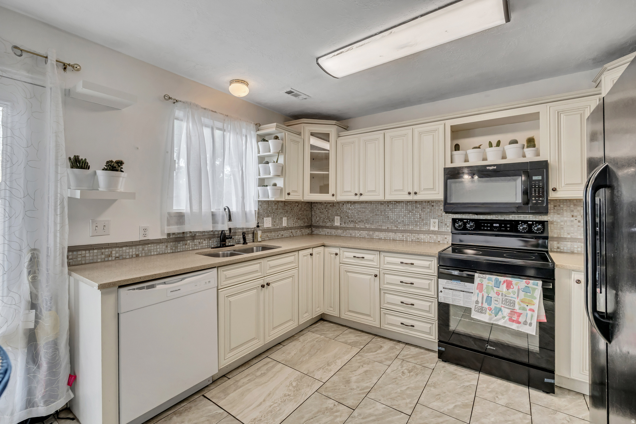 STONE CREEK - Residential