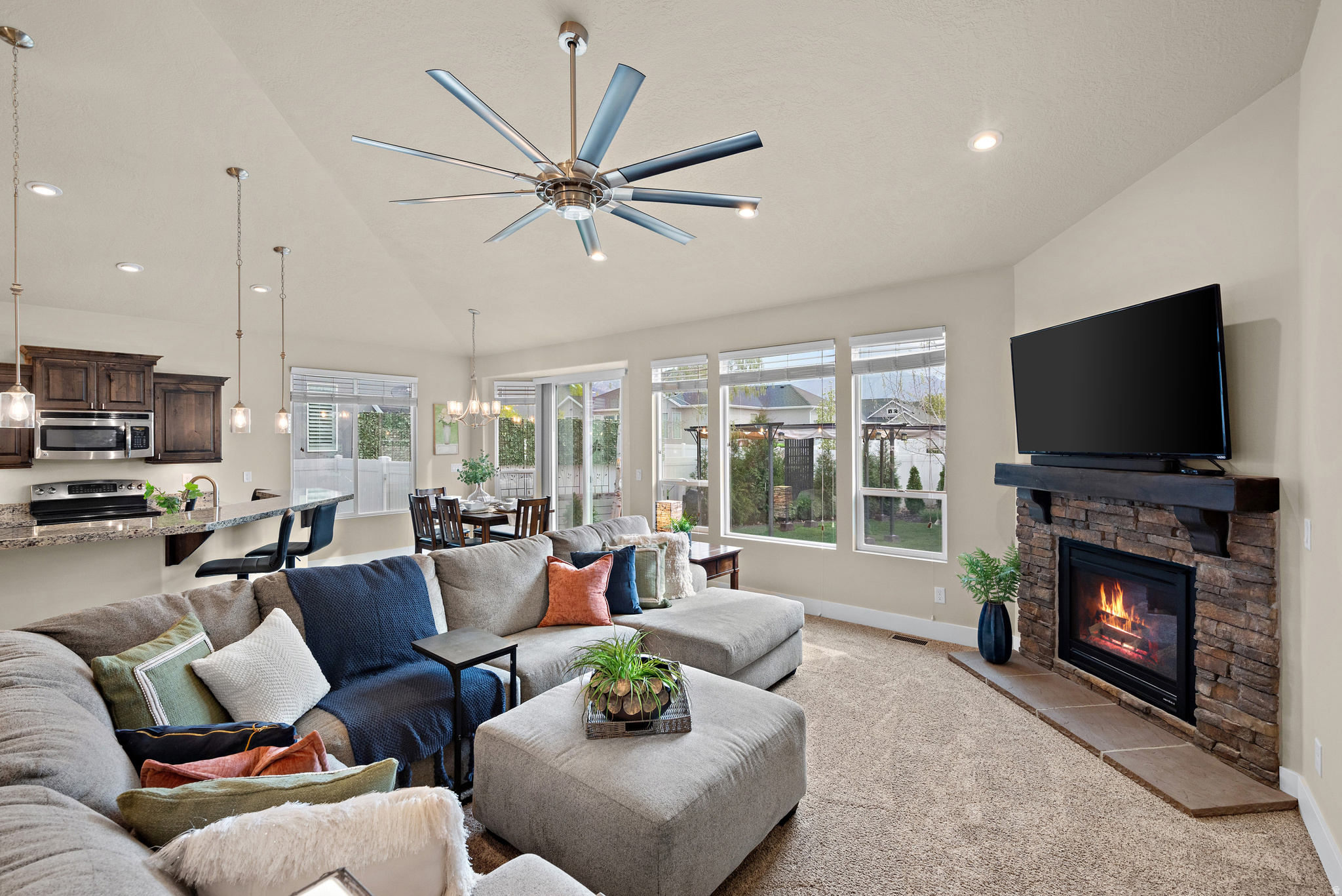 EAGLE RIDGE 2 - Residential