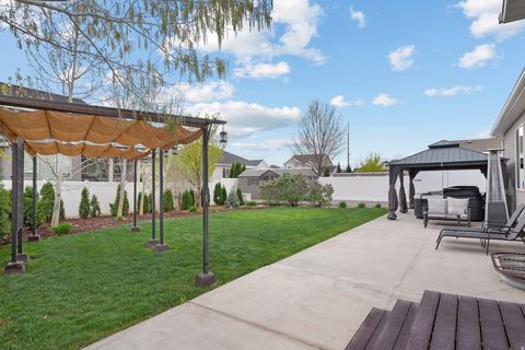Tiny photo for 3274 N 280 W, Lehi, UT 84043 (MLS # 2147178)