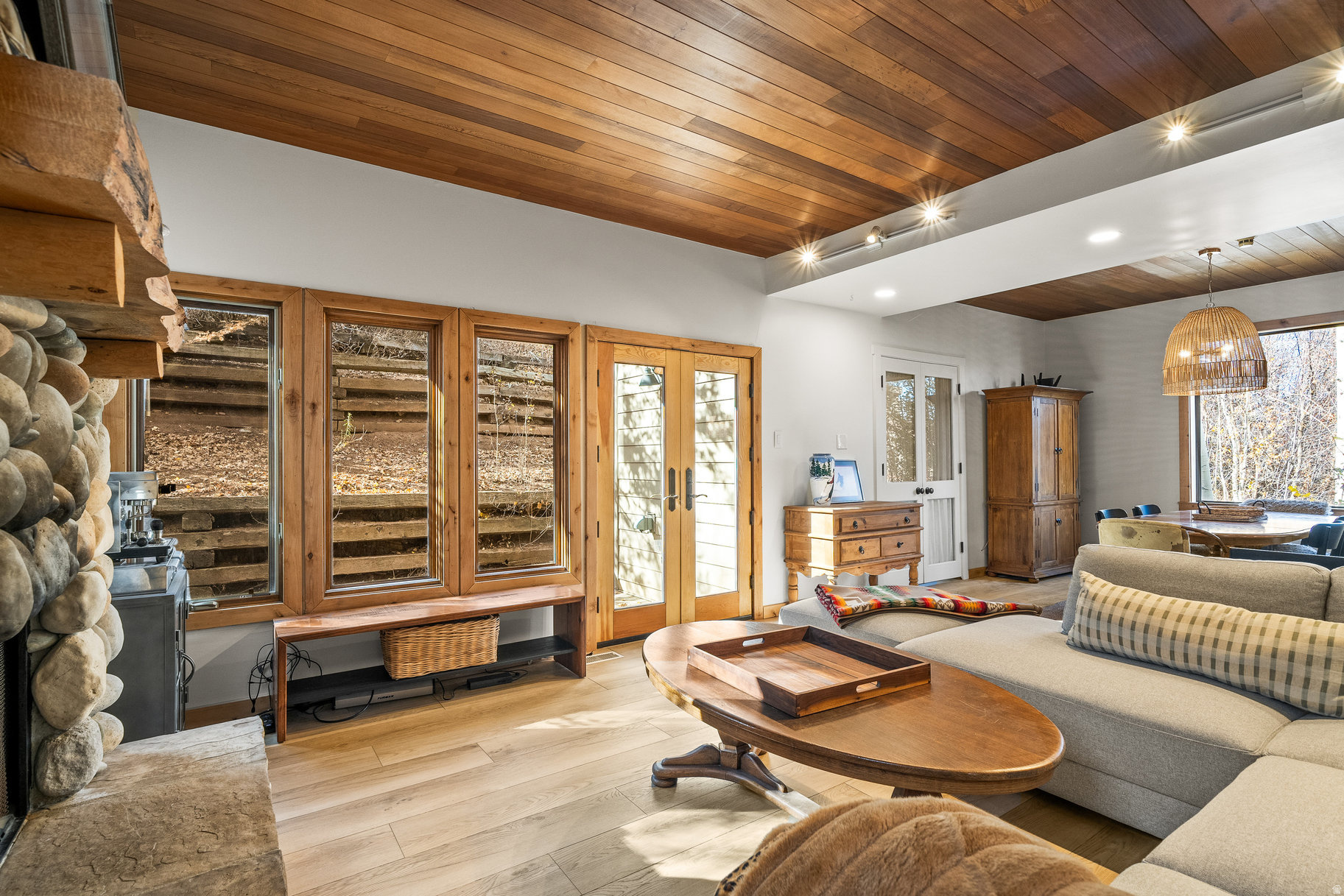 CRESCENT RIDGE CONDO - Residential