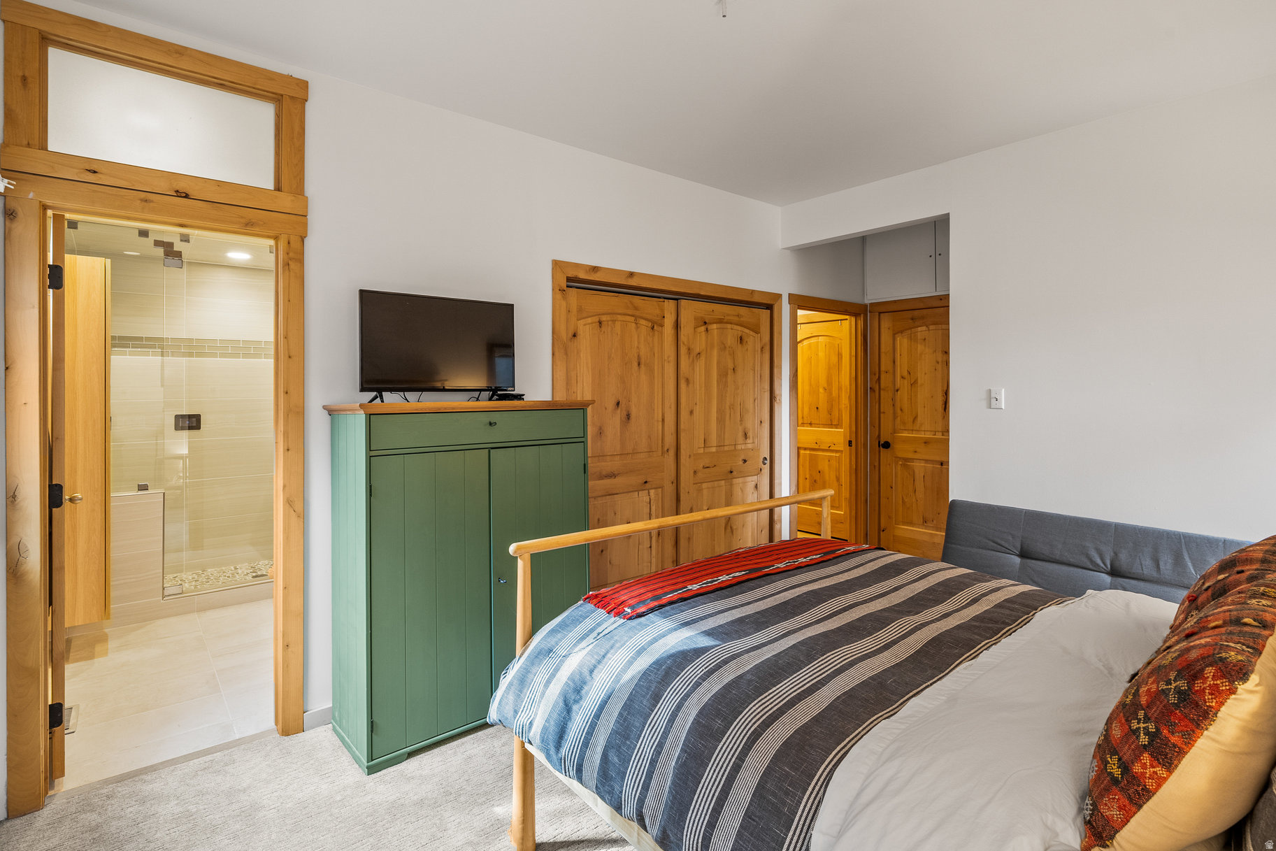 CRESCENT RIDGE CONDO - Residential