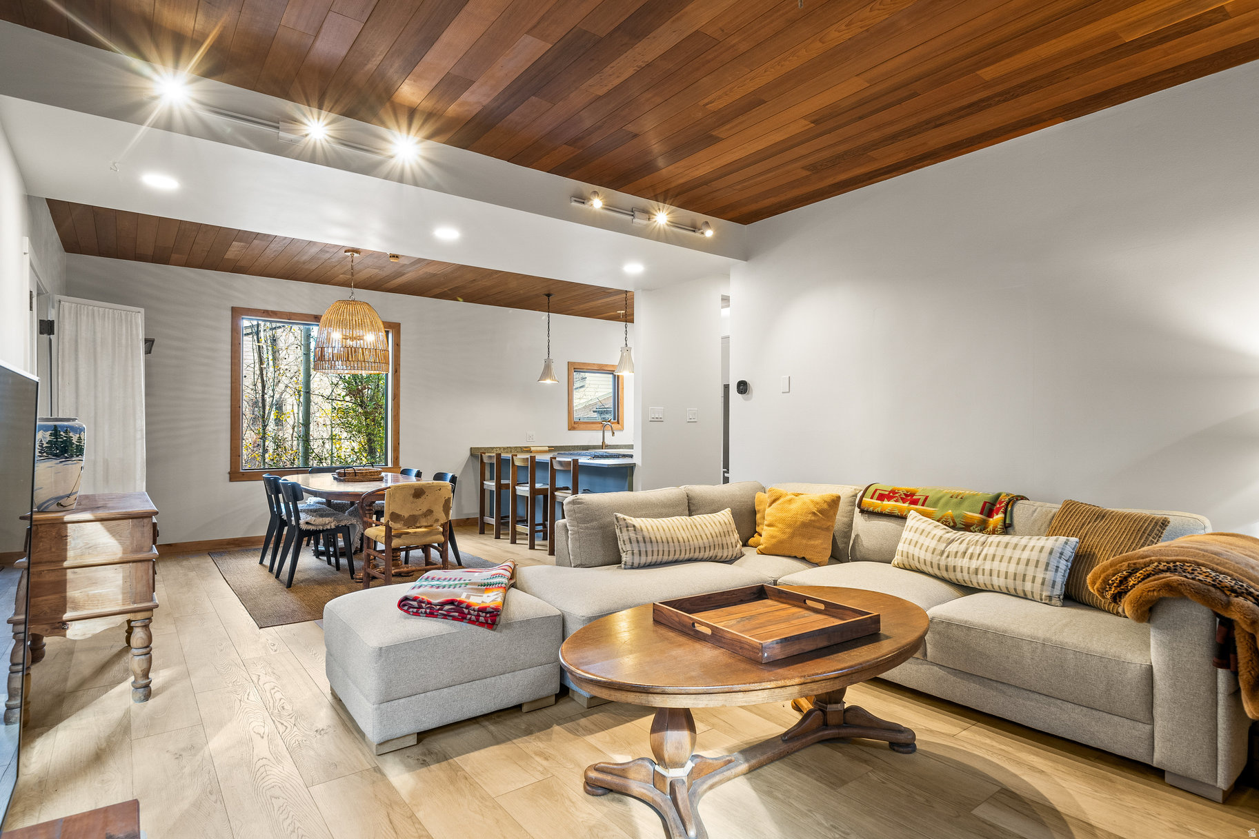 CRESCENT RIDGE CONDO - Residential