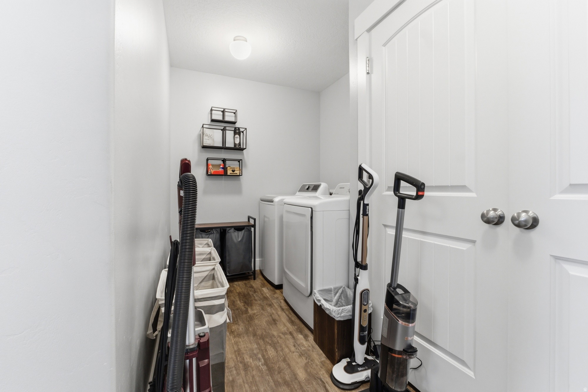 CHATEAU RIVER - Residential