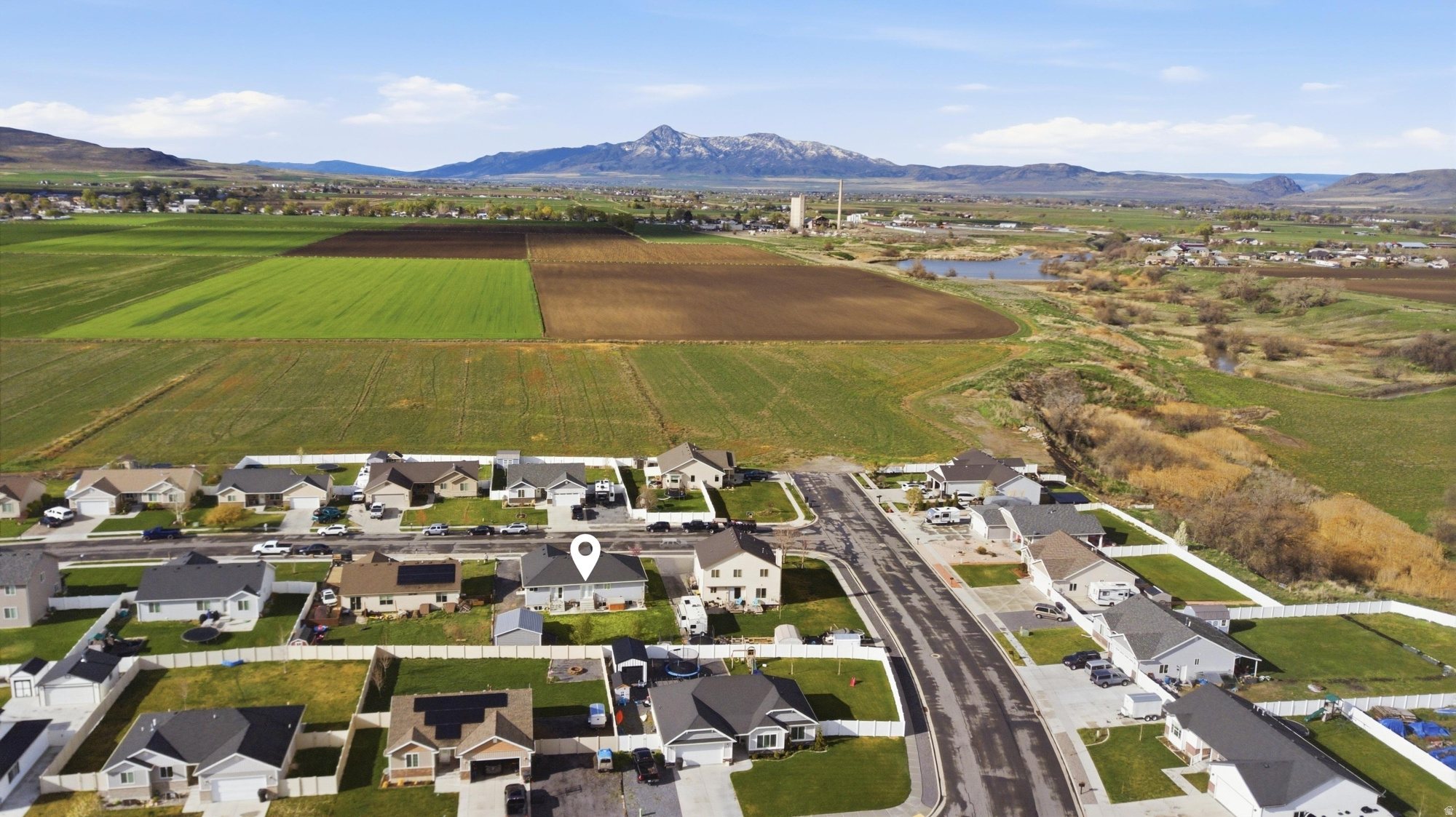 CHATEAU RIVER - Residential