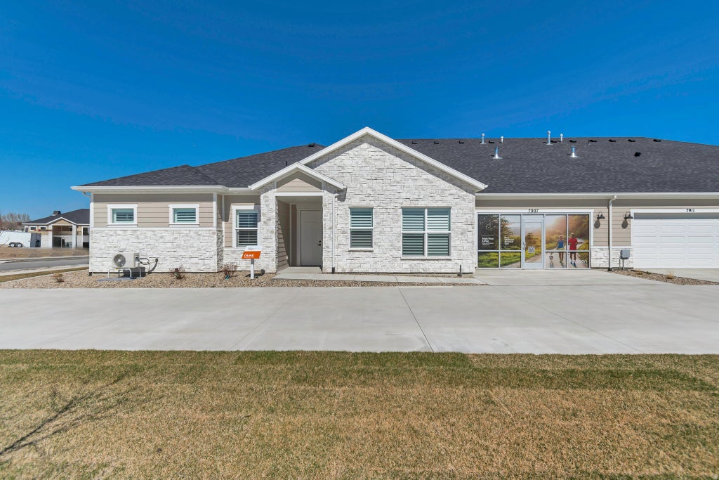 Photo of 4887 W BAYARD LANE LN S, West Jordan, UT 84081 (MLS # 2185716)