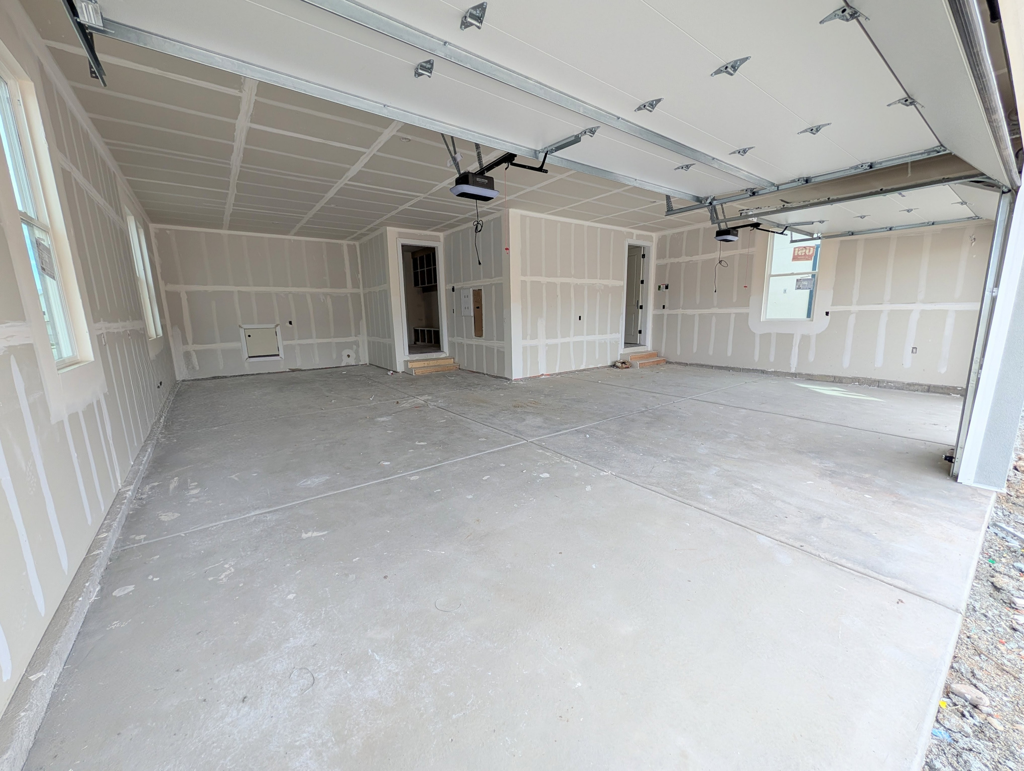 DAYBREAK - Residential