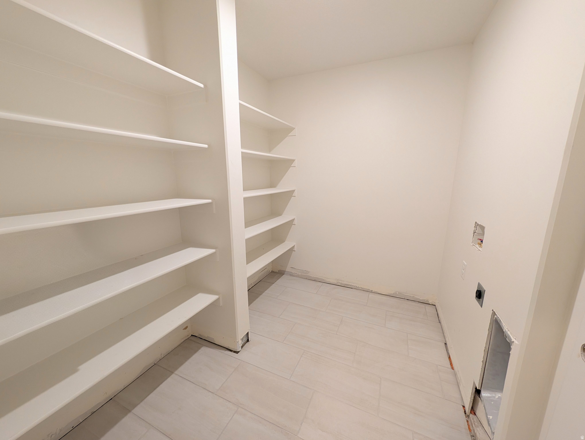 DAYBREAK - Residential