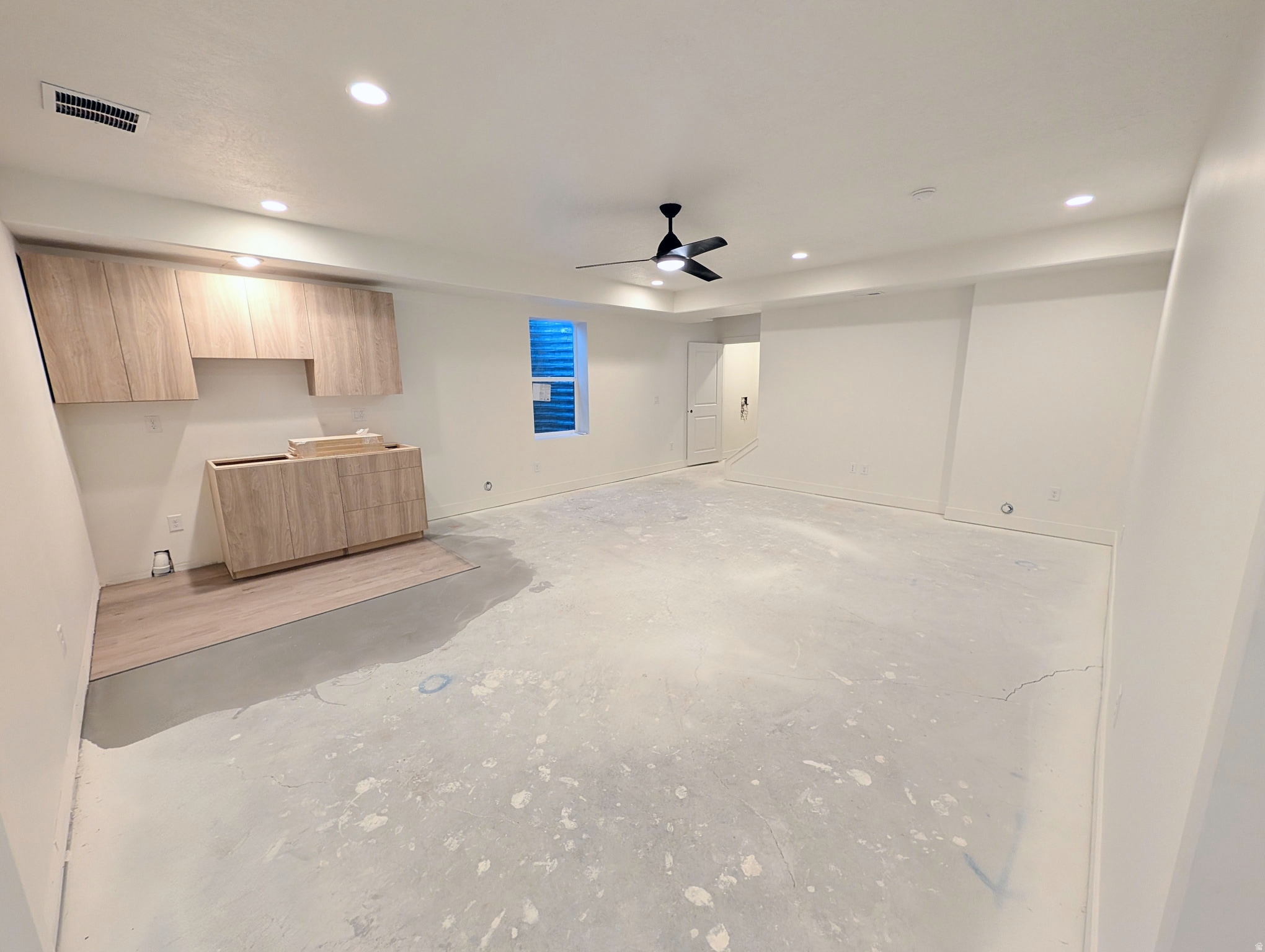 DAYBREAK - Residential