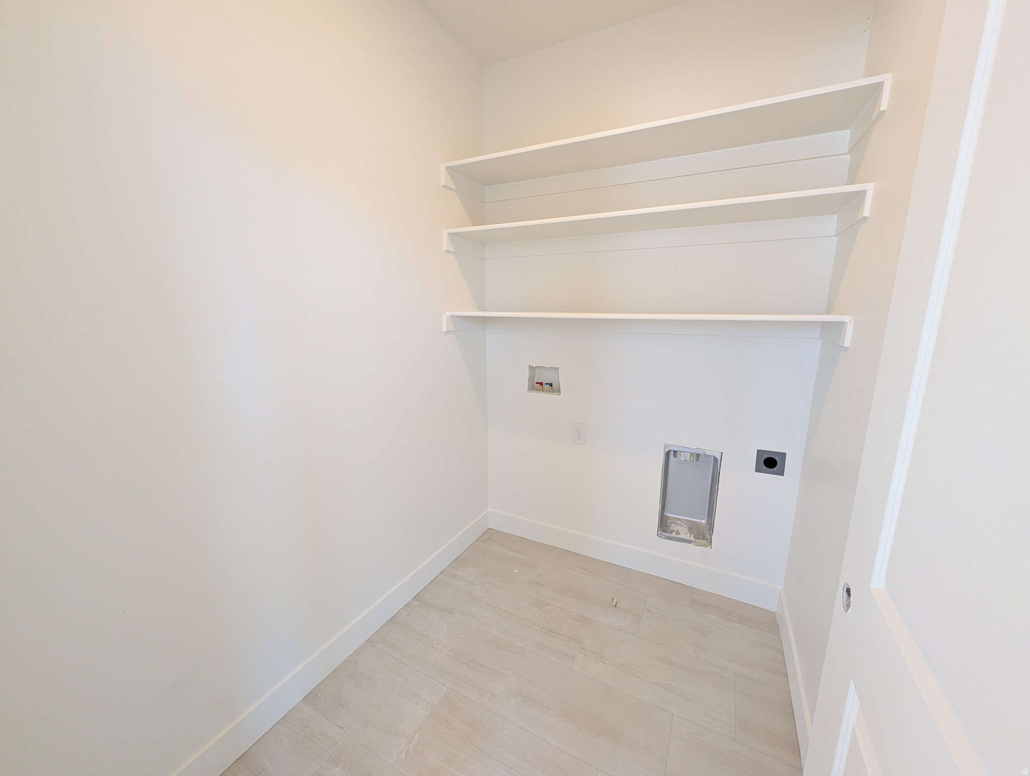 DAYBREAK - Residential