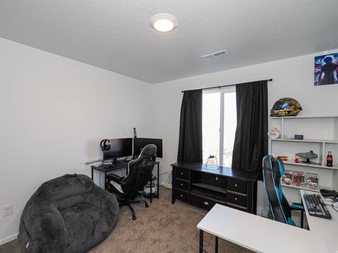 Tiny photo for 623 N SCUTTLEBUTT LN #2047, Saratoga Springs, UT 84043 (MLS # 2131029)